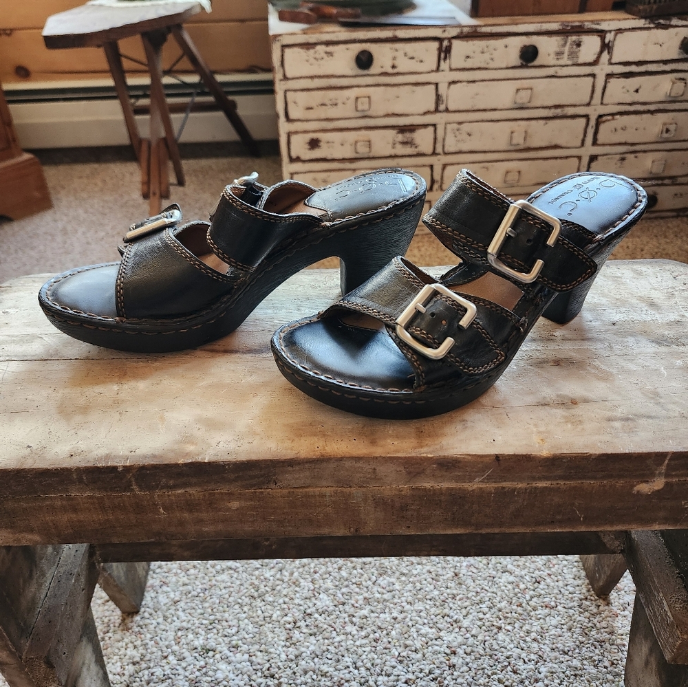 B.O.C Born Double Strap Block Heel Size 6 - image 1